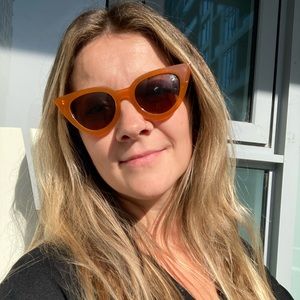 Meet your Posher, Carly